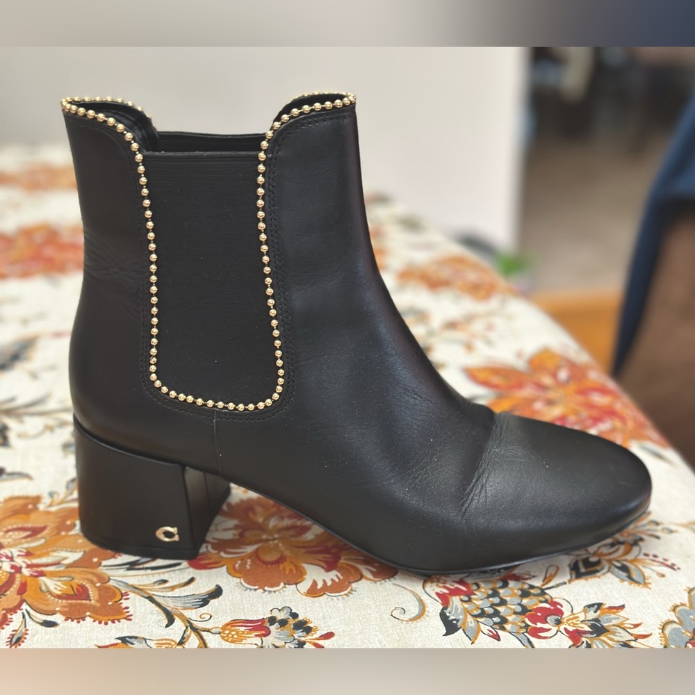 Coach boots black and gold trim (only worn once) excellent condition